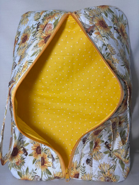 Casserole Carriers - Large & Smalll Yellow Daisies (Set)